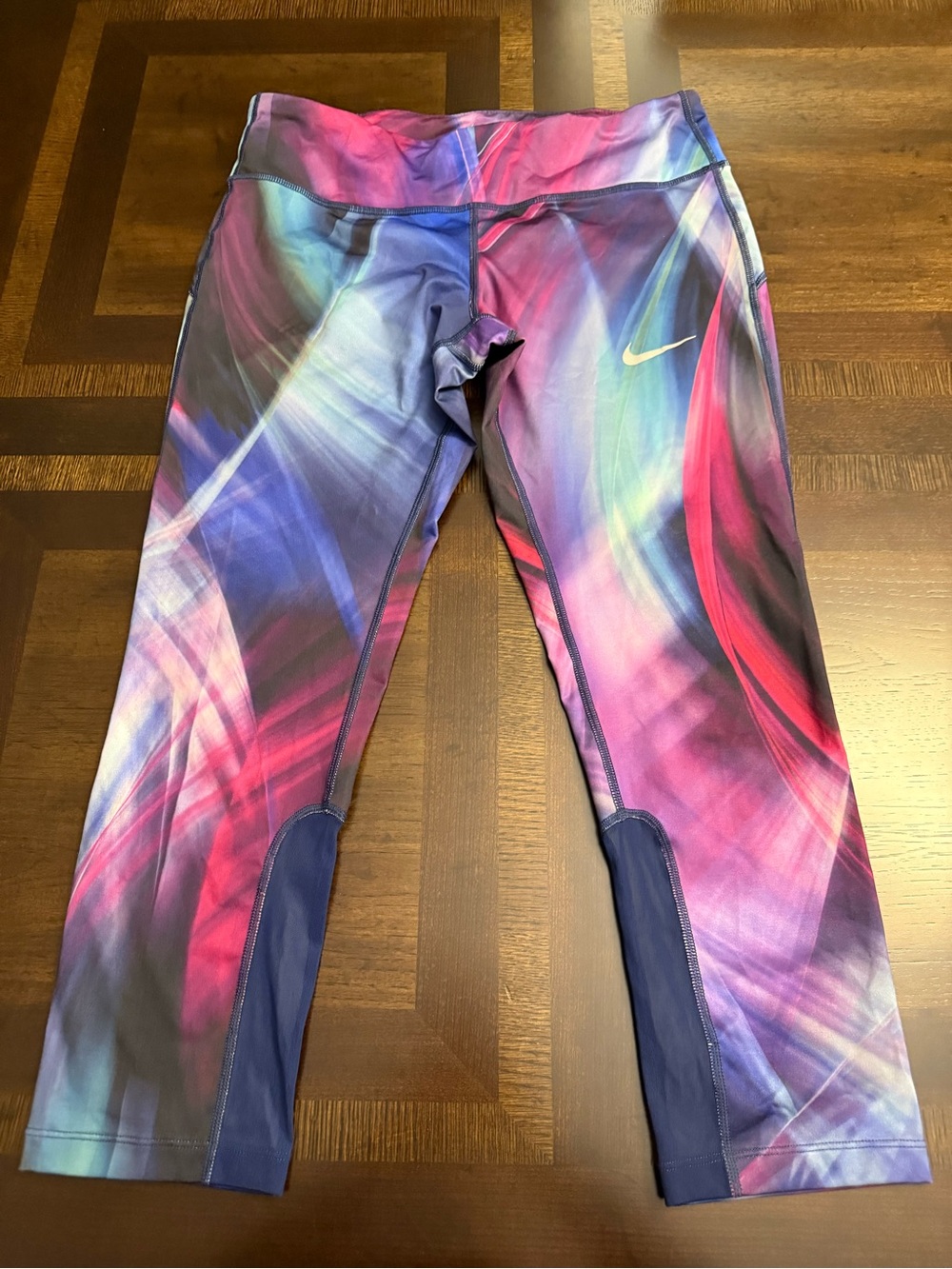 Nike Womens Multicolor Abstract Print Athletic Capri Leggings